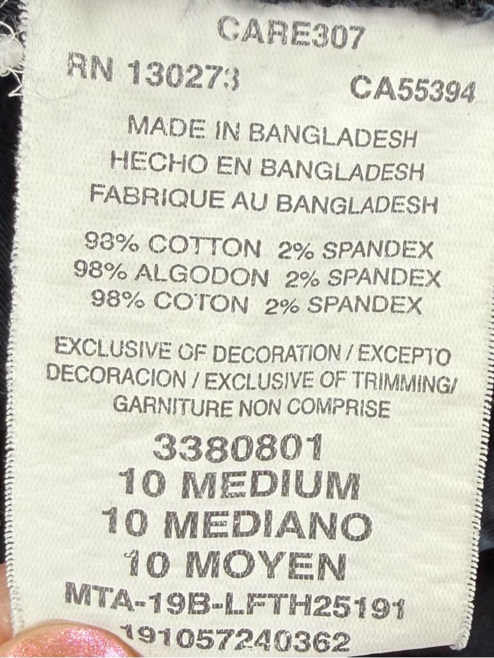 Lee Black Cargo Capris - Picture 8 of 10